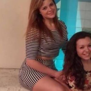 Open midriff connected stress medium